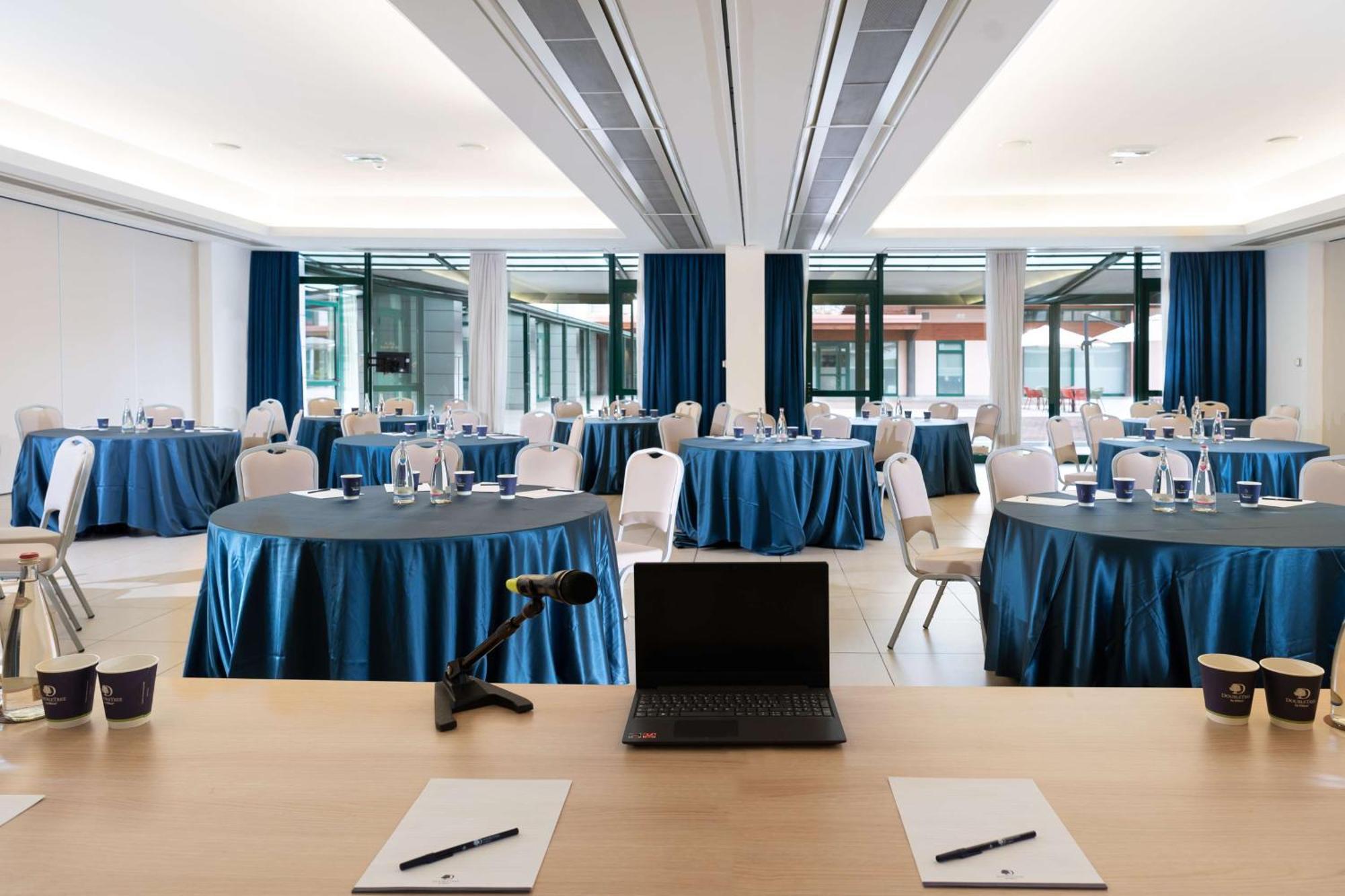 מלון Doubletree By Hilton Milan Malpensa Solbiate Olona מראה חיצוני תמונה