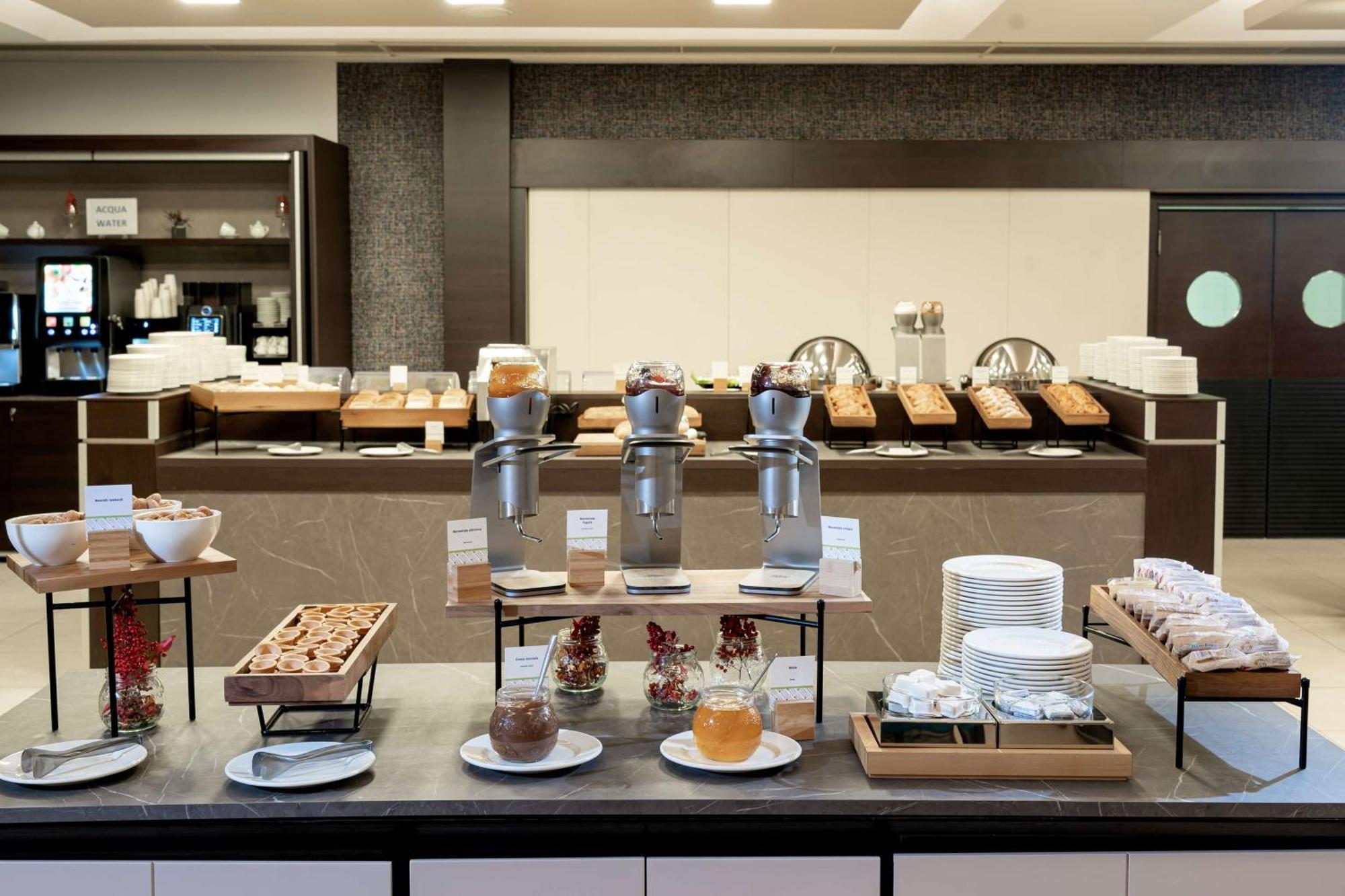 מלון Doubletree By Hilton Milan Malpensa Solbiate Olona מראה חיצוני תמונה