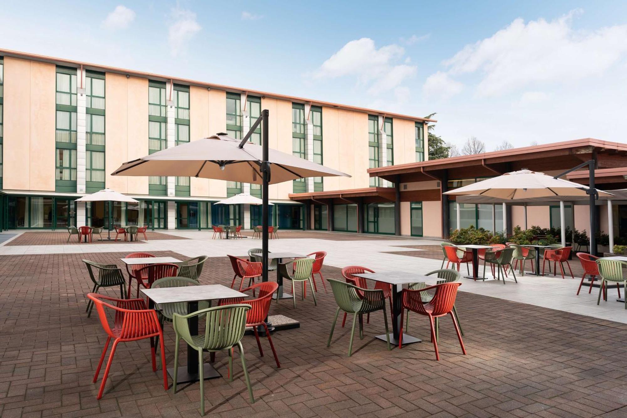 מלון Doubletree By Hilton Milan Malpensa Solbiate Olona מראה חיצוני תמונה