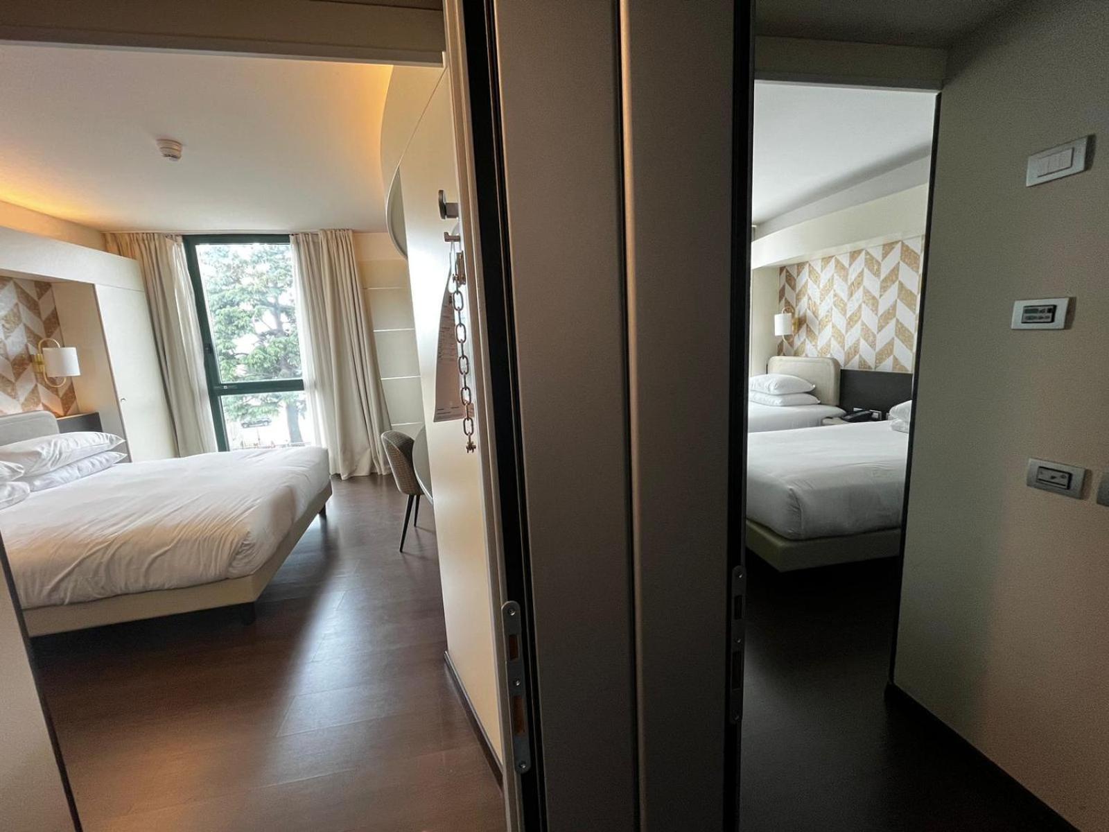מלון Doubletree By Hilton Milan Malpensa Solbiate Olona מראה חיצוני תמונה